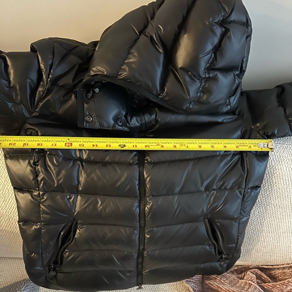 Moncler Bady Giubbotto Down Jacket - Picture 14 of 15